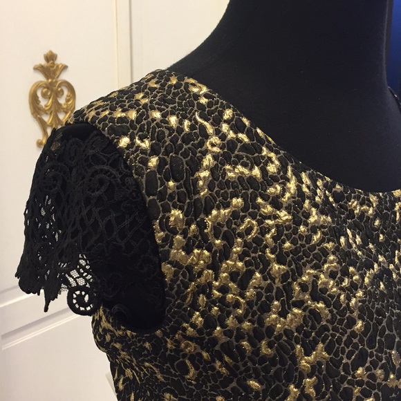 Beautiful Brocade Rengin Dress - Picture 3 of 8